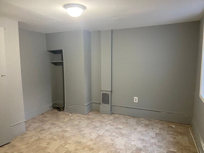 Foto del edificio - BRLTN Rental LLC, 109 E Broad St Burlington