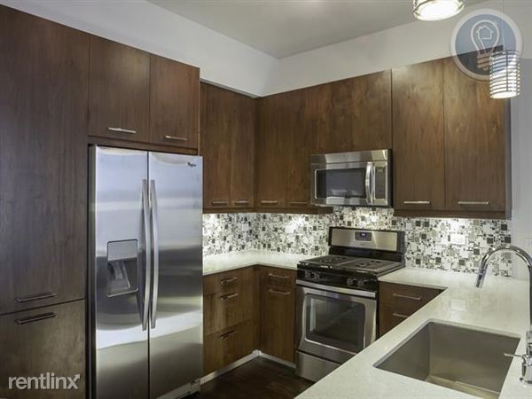 Building Photo - 400 Nueces St