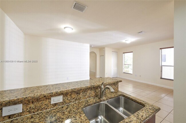 Foto del edificio - 9365 SW 171st Ct
