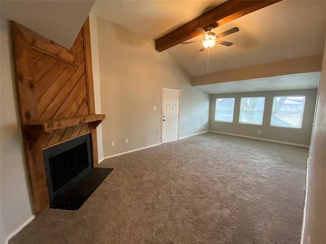 Building Photo - 9696 Walnut St