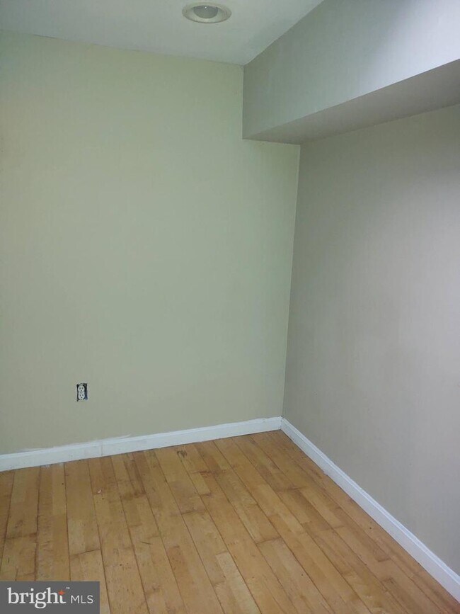 Foto del edificio - 243 N Market St