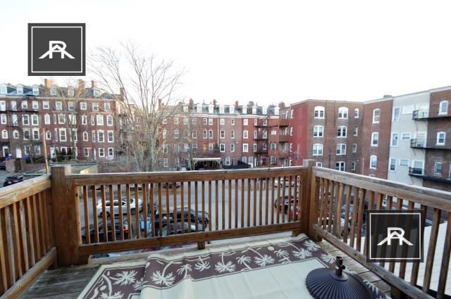 Foto del edificio - 4 bedroom in Brookline MA 02446