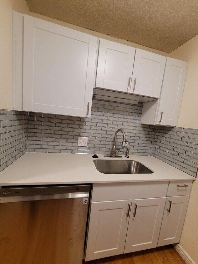 Foto principal - 2855 S Monaco St Pkwy