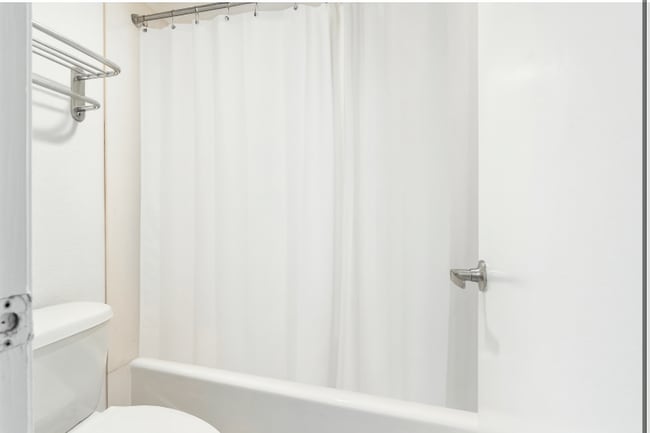 Building Photo - 1024 Bridge City Ave