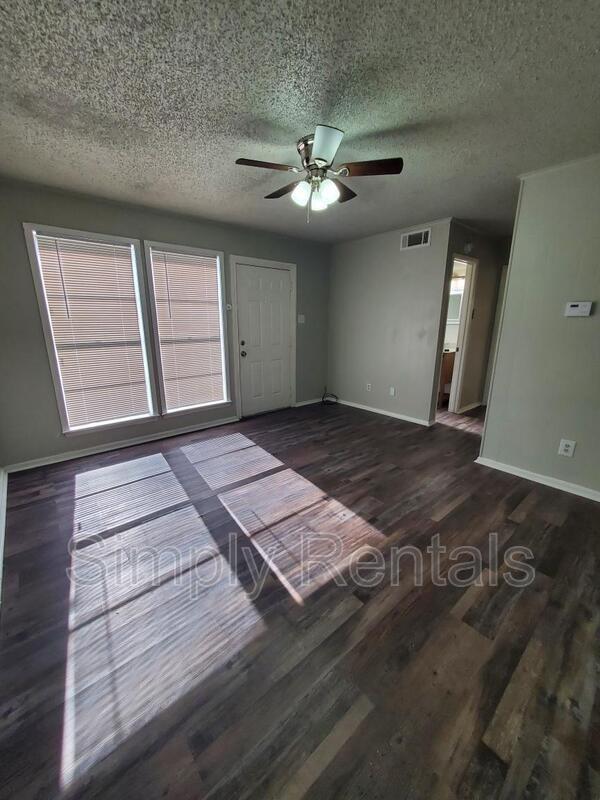 Foto del edificio - 400 Bill Bradford Rd