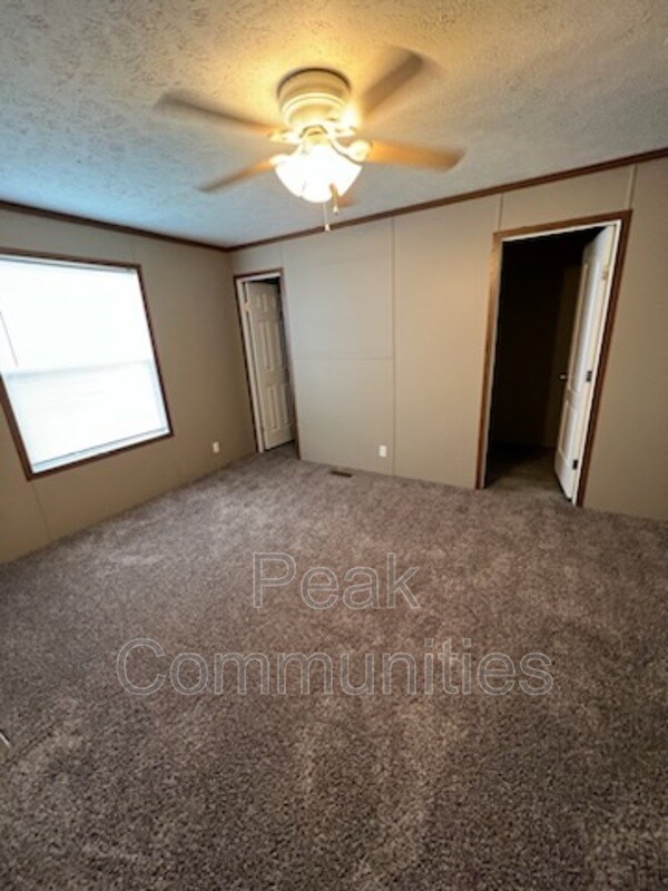 Foto del edificio - 7257 Kickapoo Trail