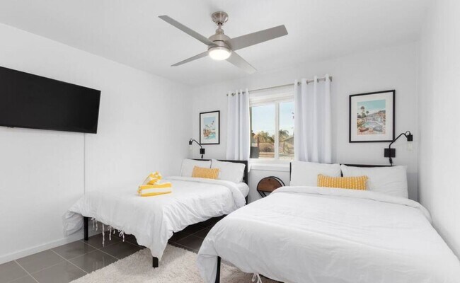 Foto del edificio - 2241 E Finley Rd