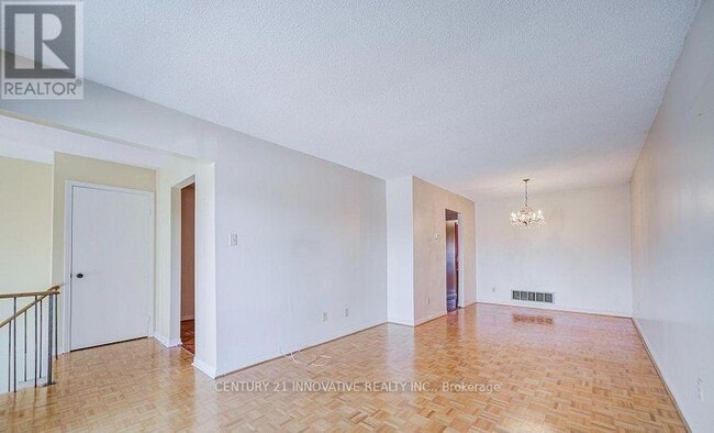 Building Photo - 9 Capstan Ct