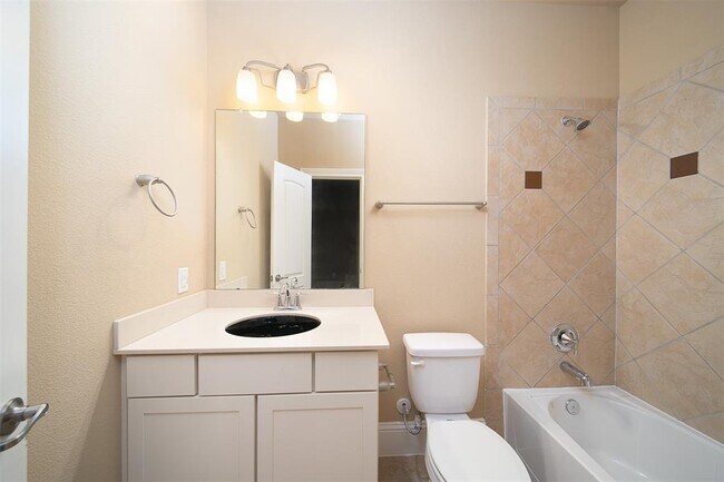 Building Photo - 1231 Creekside Acres Ct