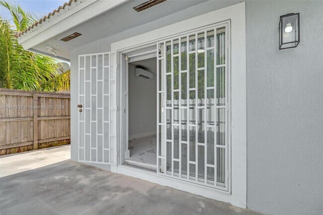 Foto del edificio - 21870 SW 112th Ave