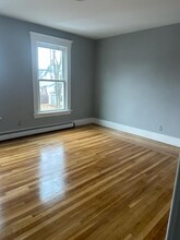Building Photo - 533 3rd Ave