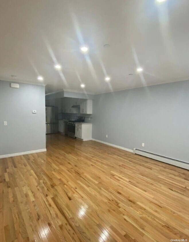 Primary Photo - 231-20 145th Ave