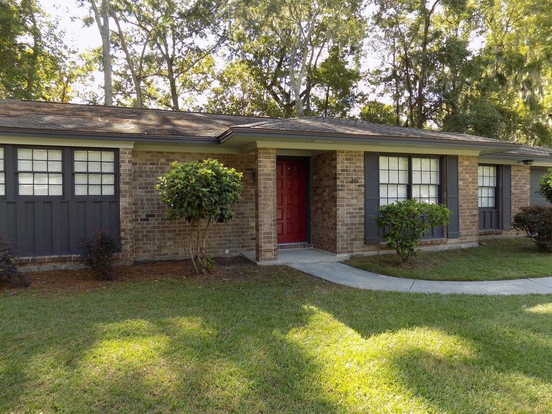 **Available Now** This Newly remodeled 3 ... - **Available Now** This Newly remodeled 3  ...