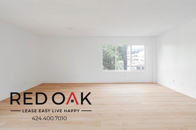 Building Photo - 13910 Sayre St