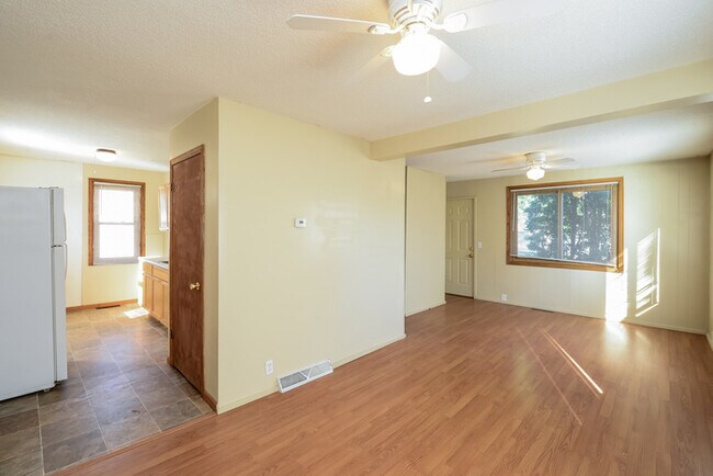 Foto del edificio - 4446 Madison St NE