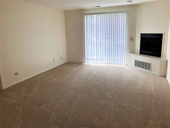 Building Photo - 540 Biesterfield Rd