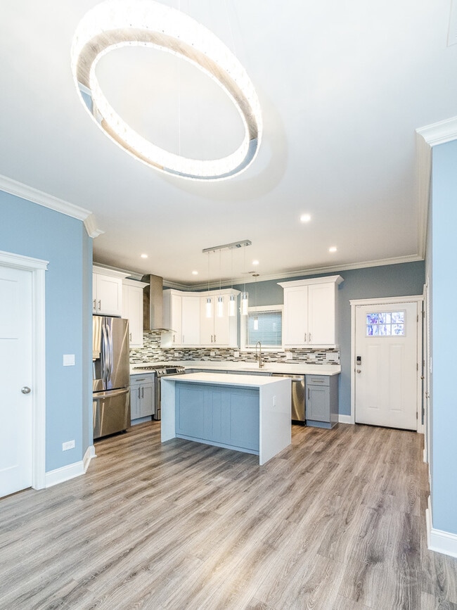 Foto del edificio - 1300 S Heath Ave