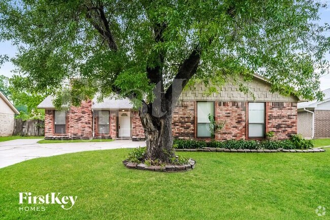 Building Photo - 109 N Casa Grande Cir