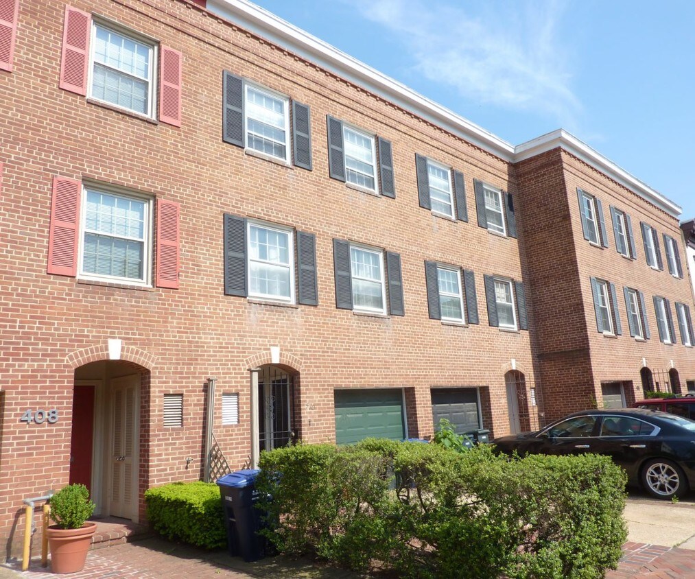 Foto principal - 410 4th St SE