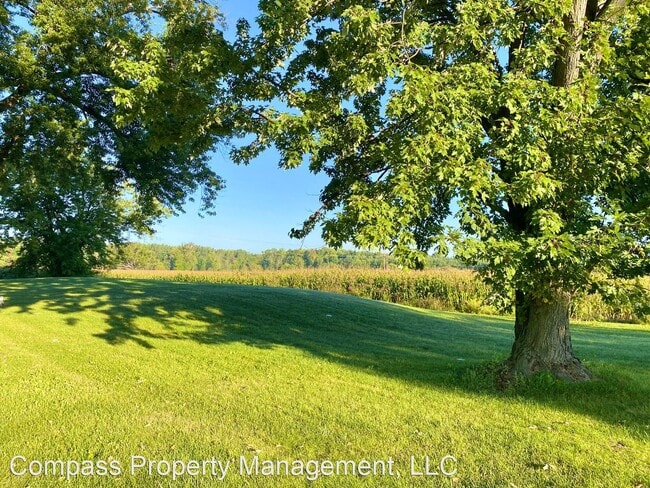 Building Photo - 4 br, 2 bath House - 10781 Byron Center Av...