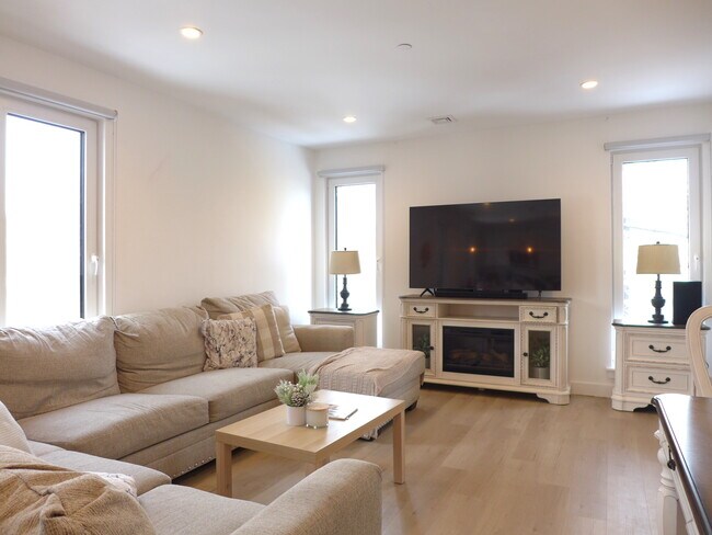 Foto del edificio - 2641 Washington St