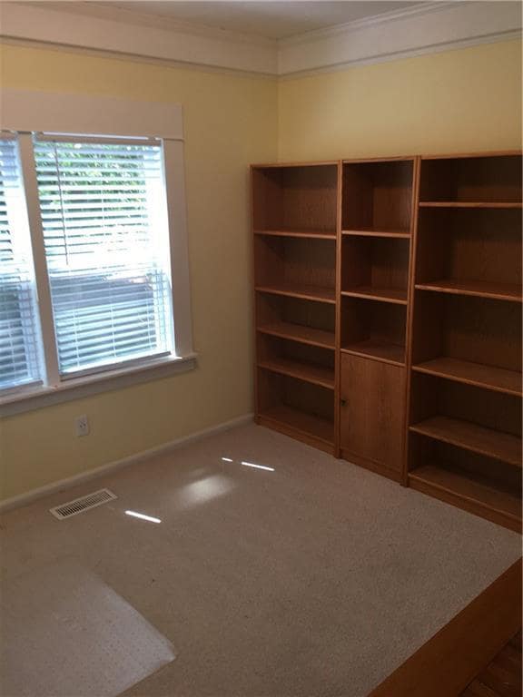 Building Photo - 136 Bucher Dr
