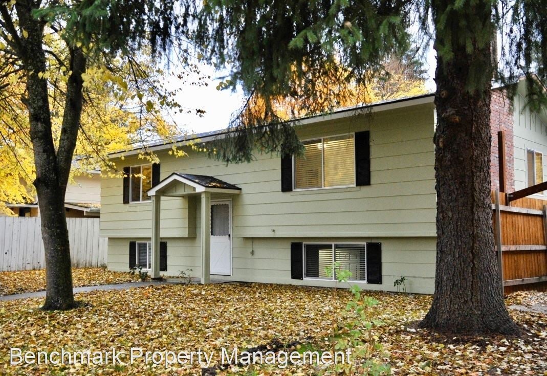 Primary Photo - 4 br, 2 bath House - 1811 E. Front Ave