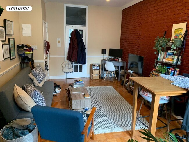 Foto del edificio - 512 E 82nd St