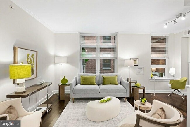 Foto del edificio - 4915 Hampden Ln