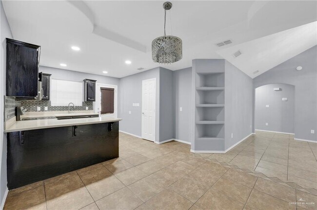 Foto del edificio - 28 Silver Oak Ave