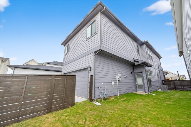 Foto del edificio - 3311 Full Bellied Ln