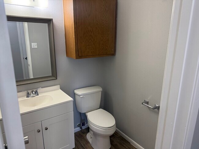 Building Photo - 2819 Longmire Dr