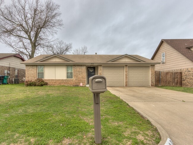 Photo - 8413 Bigwood Dr House