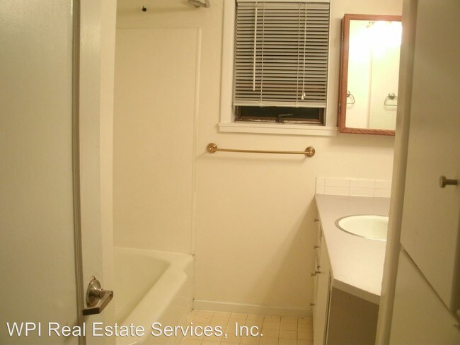 Foto del edificio - 11334 Meridian Ave N