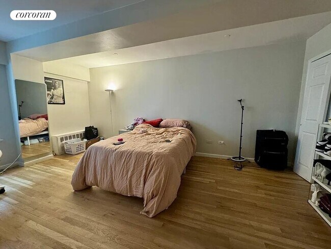 Foto del edificio - 754 E 6th St