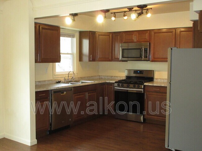 Foto del edificio - 1429 Brookline Blvd