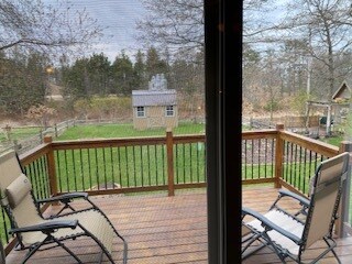 Foto del edificio - 2415 Lake Ct