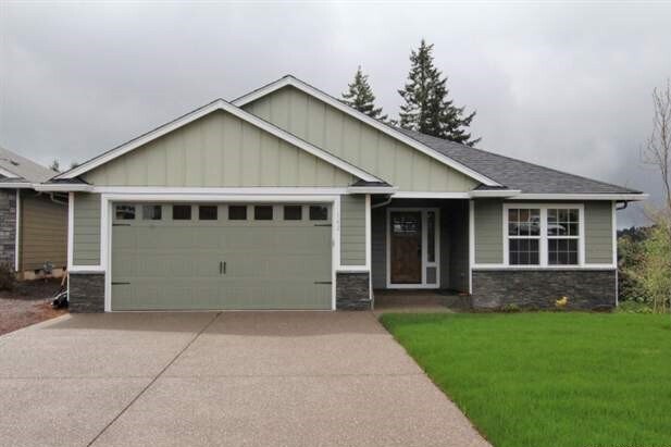 Building Photo - Single Story 4 Bedroom Home w/A/C & More -...