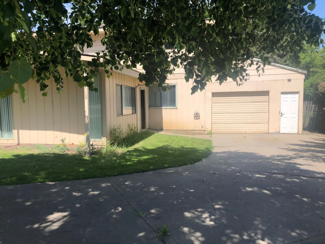 1518 NW Turner Dr Unit 1, Pullman, WA 99163 Apartments in Pullman, WA