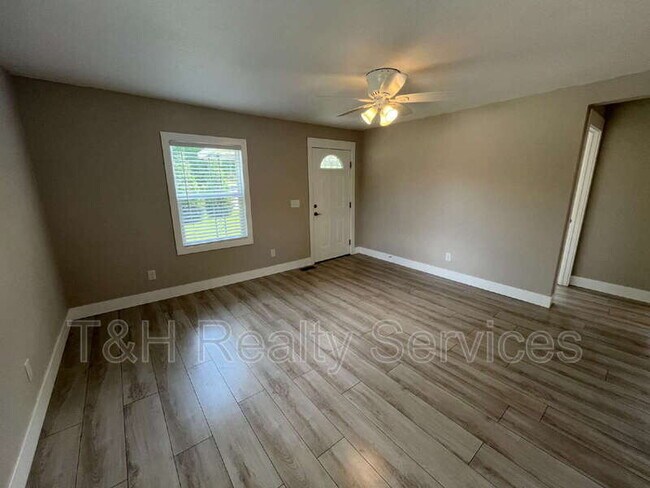 Foto del edificio - 6315 Shelbyville Rd
