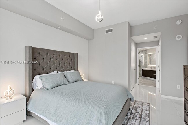 Foto del edificio - 851 NE 1st Ave