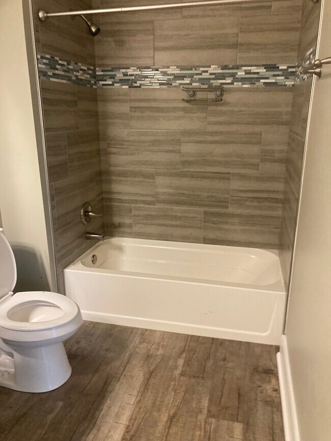 Building Photo - 3608 Leafy Pass