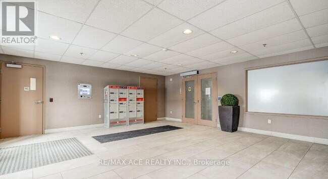 Photo du bâtiment - 7428 Markham Rd