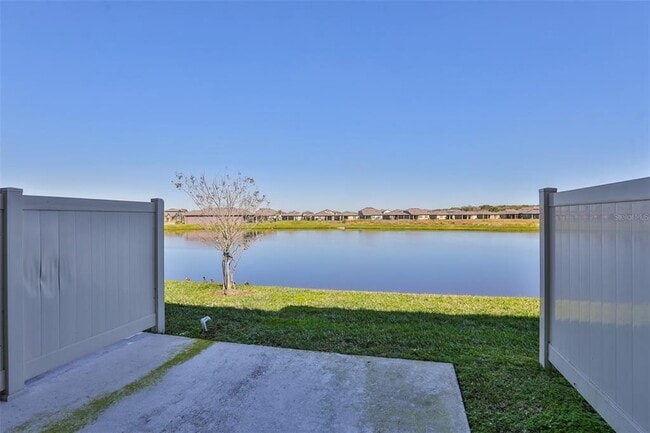 Building Photo - 9162 Hillcroft Dr