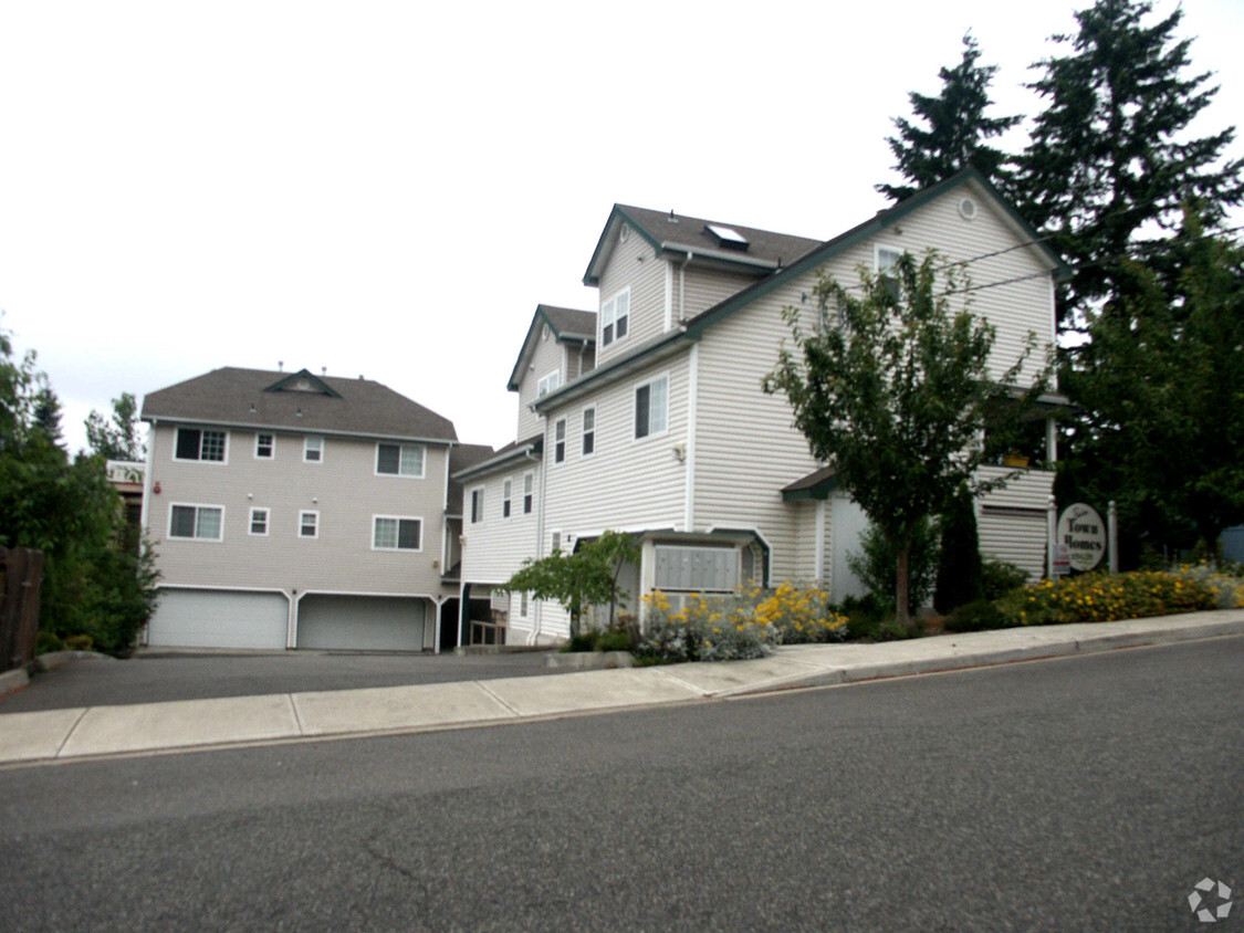 Primary Photo - Burien Townhomes