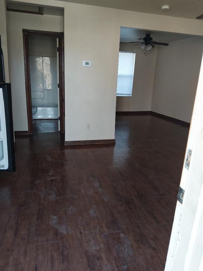 Foto del edificio - 1604 NW Lindy Ave