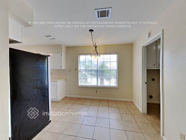 Foto del edificio - 1374 New Tree Ln