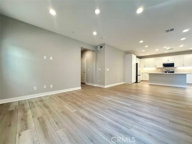 Foto del edificio - 4224 S Crisanta Privado