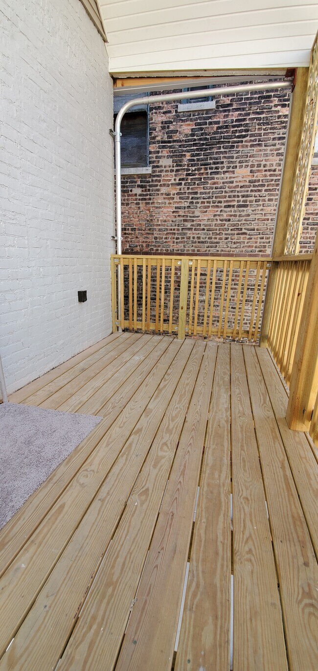 Building Photo - 4534 S Marshfield Ave