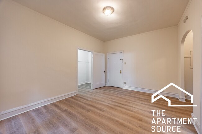 Foto del edificio - 2532 N Sawyer Ave